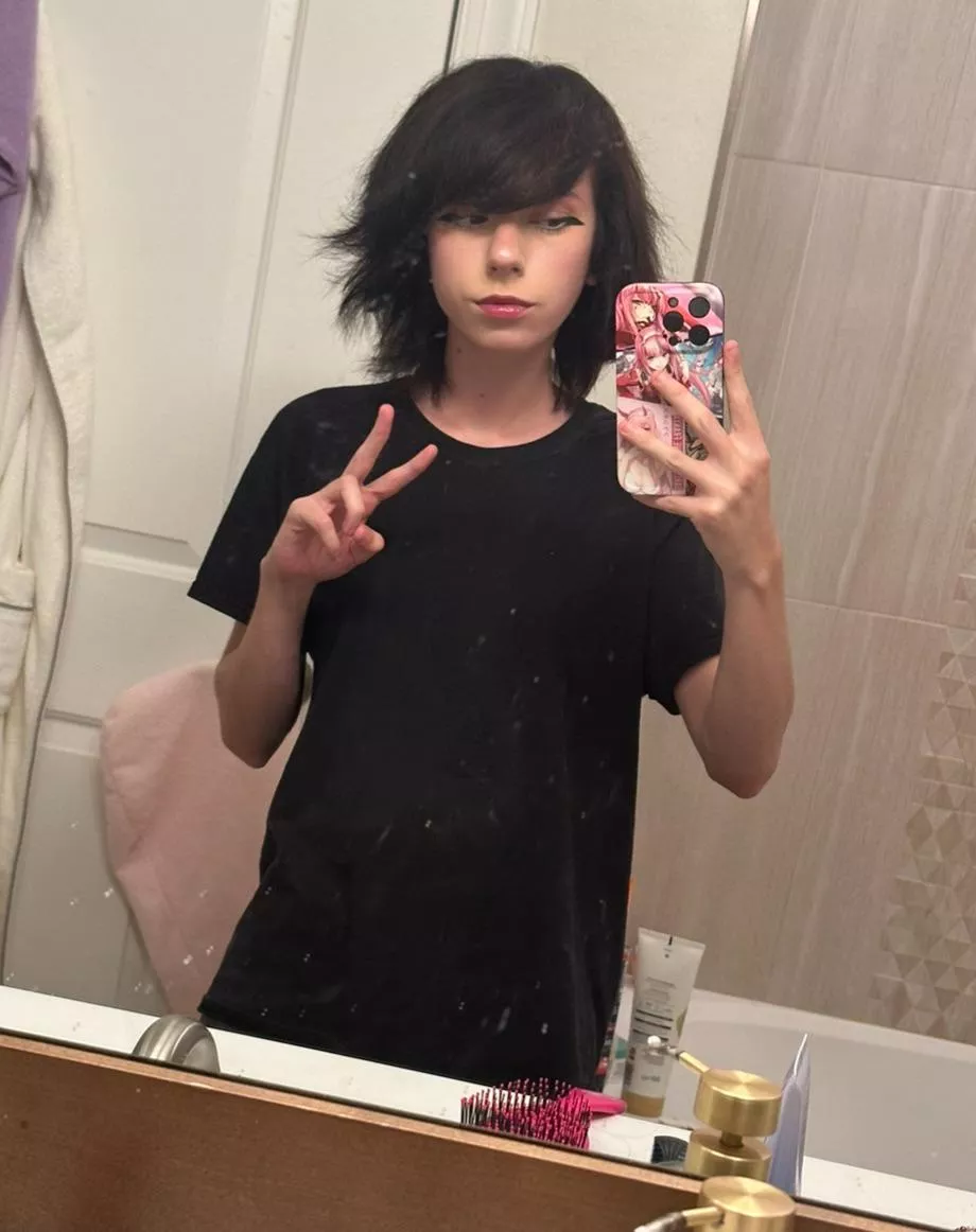 Good afternoon r/femboy 💕 posted by GraysonIsGay