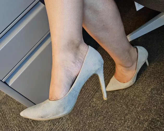 Grey Suede Pumps 🩶 by HeeL0ver