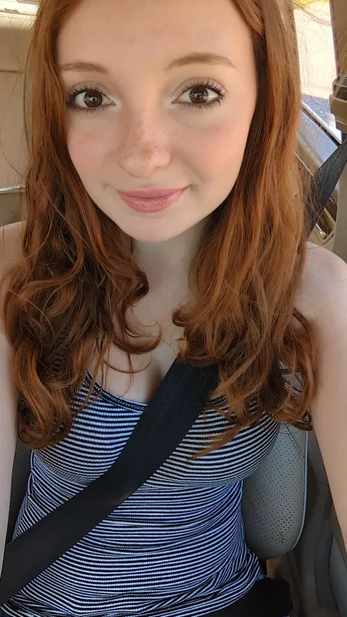 Hey from your favorite redhead! [IRTR] by kisskittyred