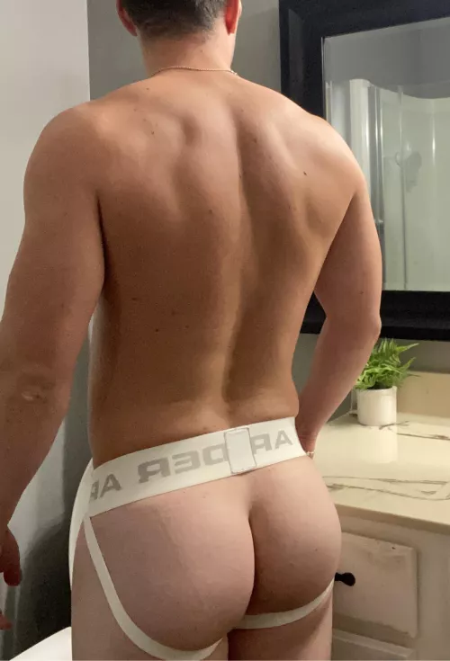 Hit 315lb for squat finally.  by bdiddy4489