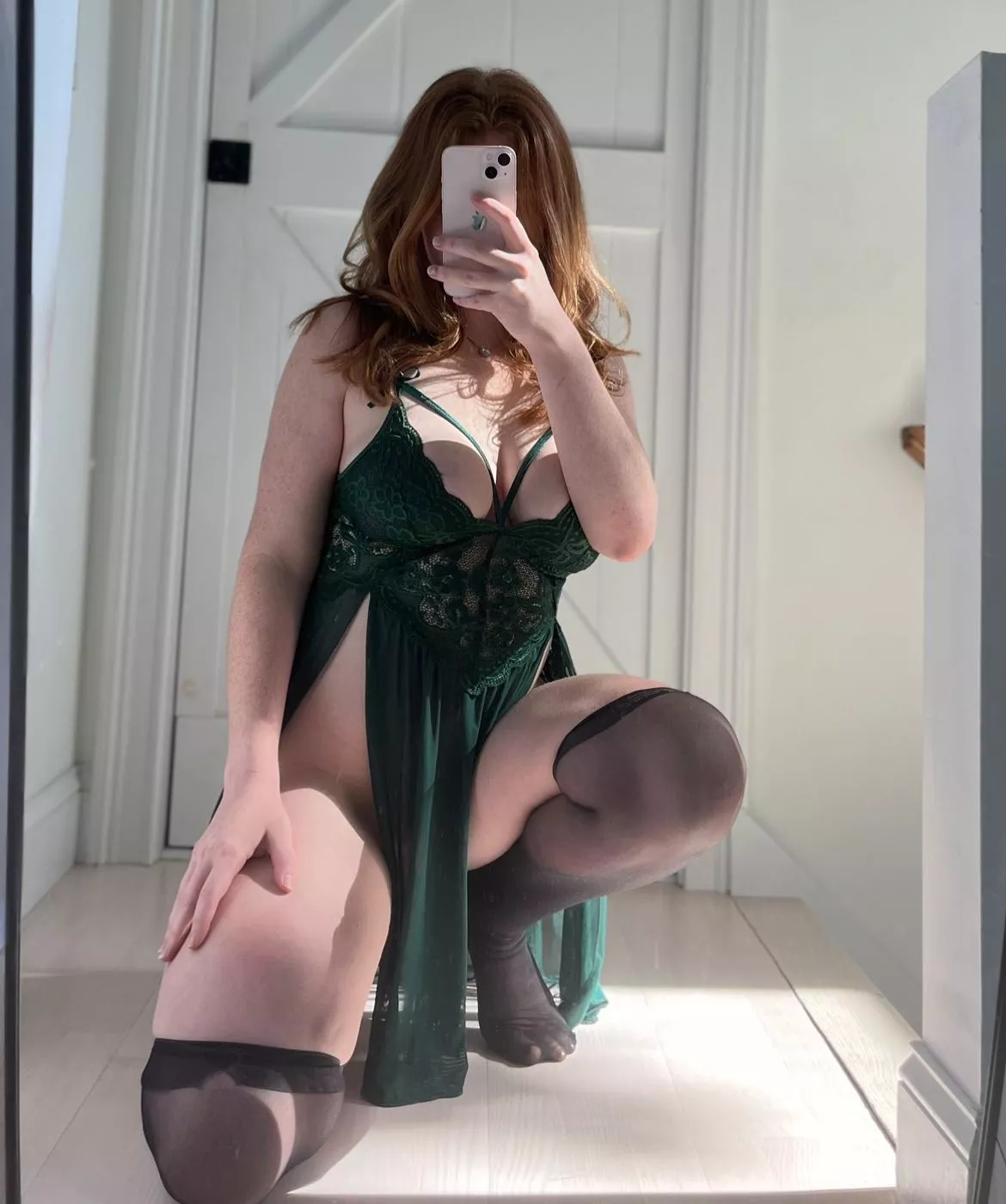 I have great cleavage in this dress posted by redheadmuffin_