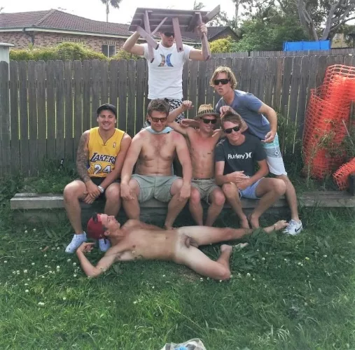 Kicked off the bench by Primal_Mantis