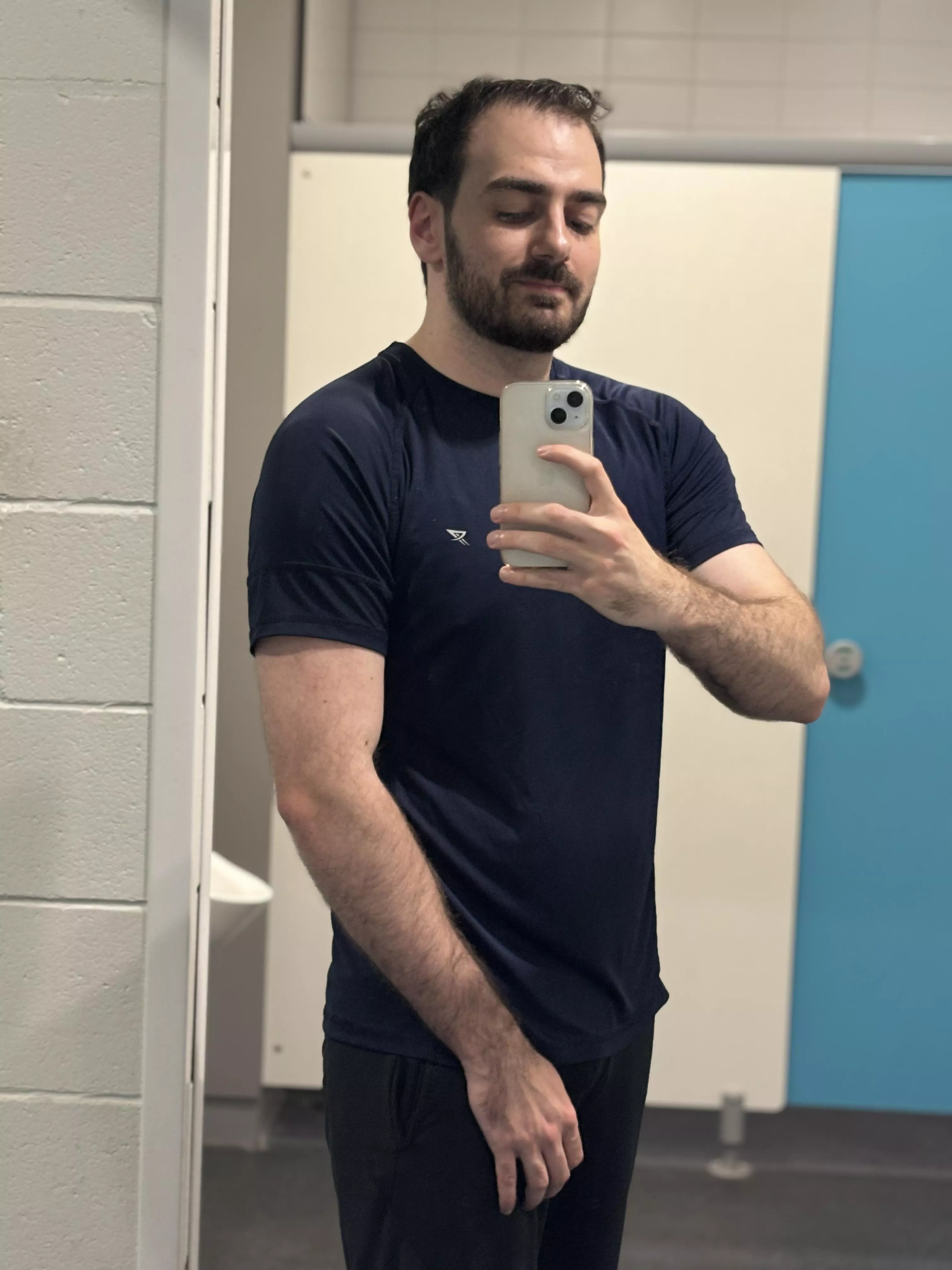 Started working out again to feel better about myself. ☺️ posted by IparasiteC