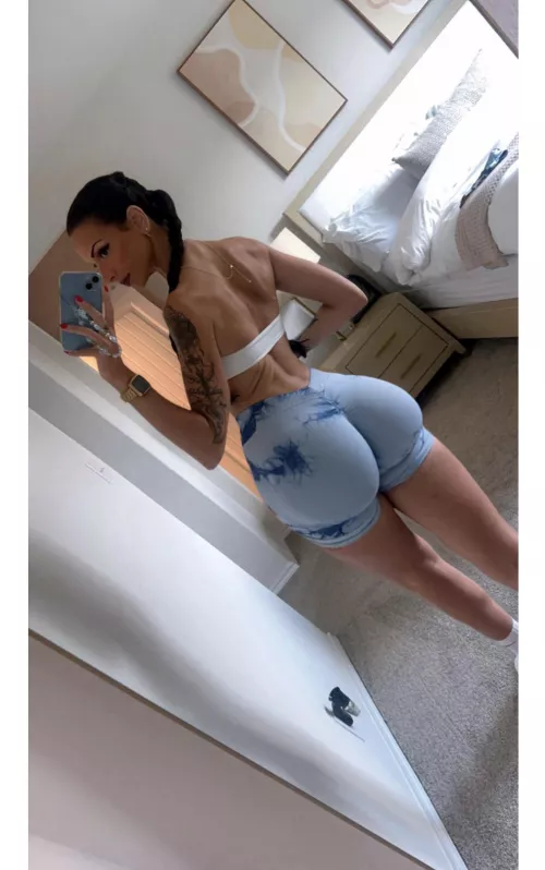 The perfect fit  by HotWetHailey