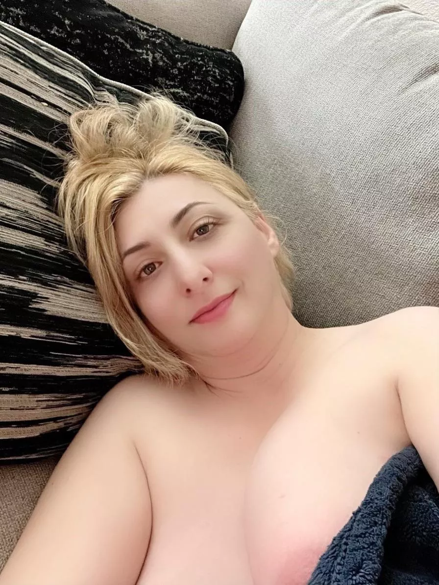 Why bother with pajamas when you can just skip straight to bed as you are? Less effort, more rest! 🛏️🛌🕙🛏️🛌🕙🛏️🛌 posted by NancyJustNudism