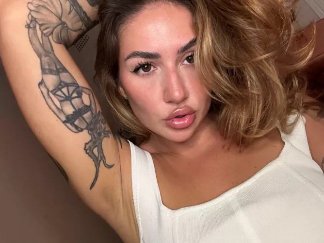 Describe what you'd do to my armpits in just 2 words by CandyDreams18
