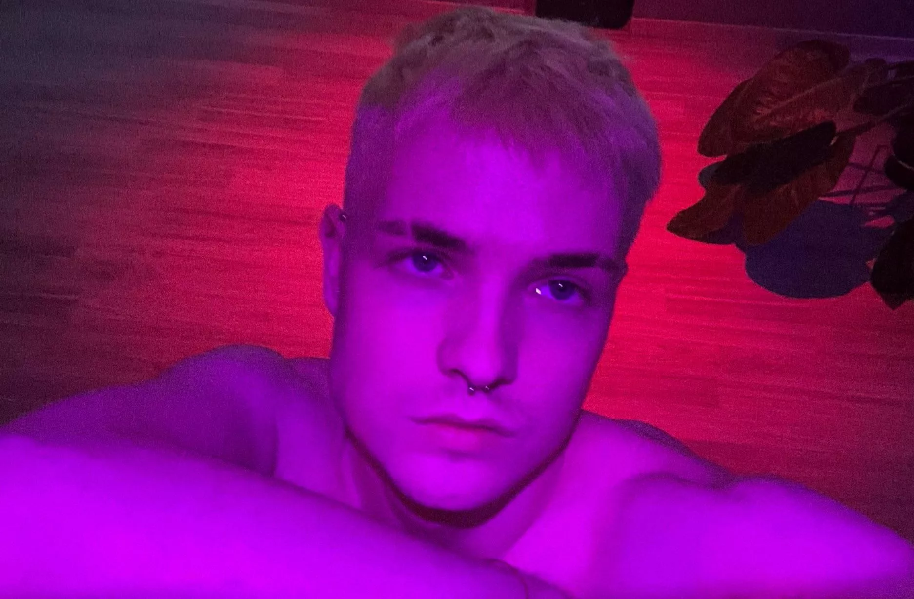 got a haircut and it's giving gayminem posted by ratatrata