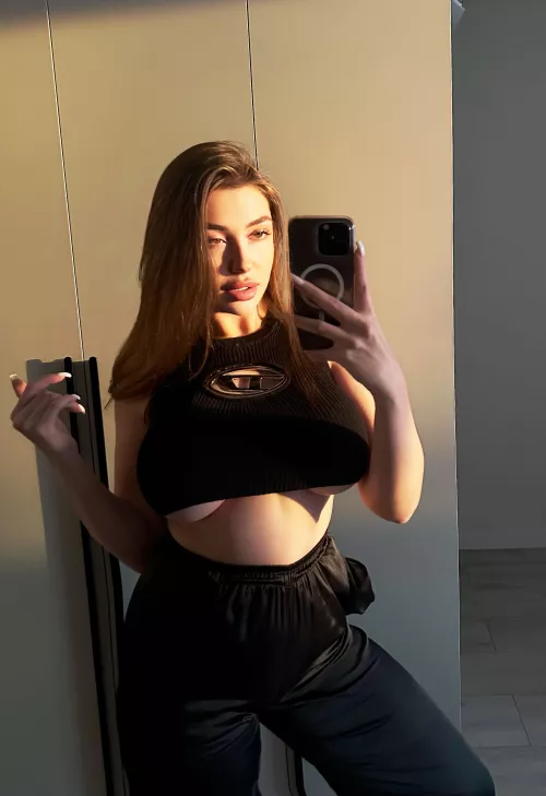 I don't need a bra by dirtyblondebaby