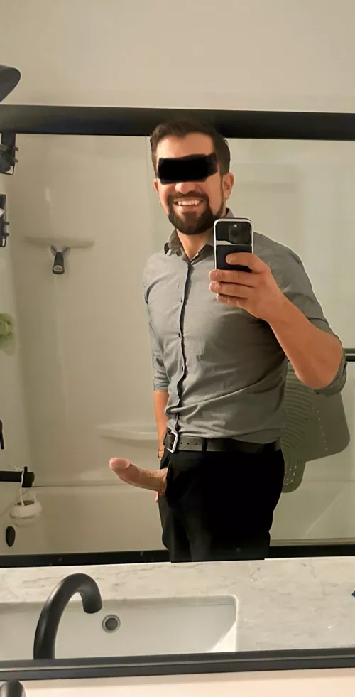 I got a big meeting today. Would showing up like this help? by Competitive_Dot1202