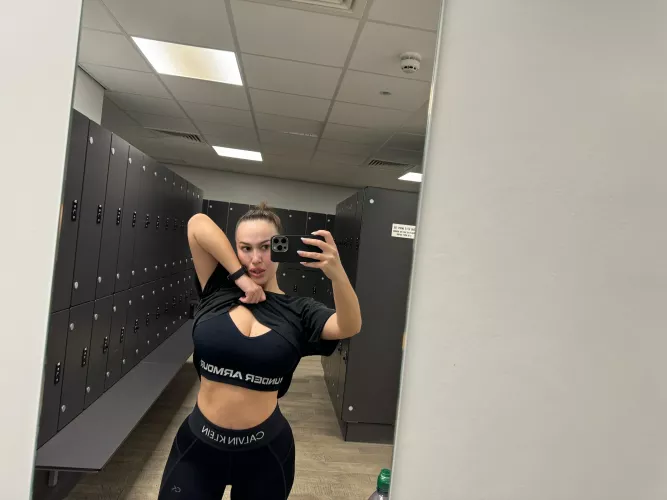 I know you'll like the size  by DarlingHarmonyxxx