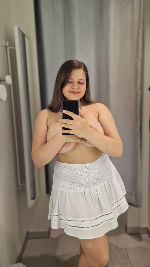 I was late for meeting my friend because I was taking pictures 🙈 by Elma_Tindal