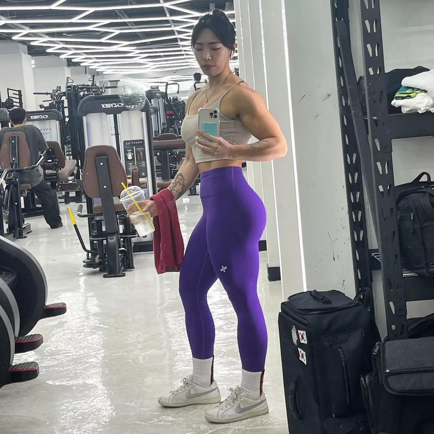 purple tights posted by figurephilosopher