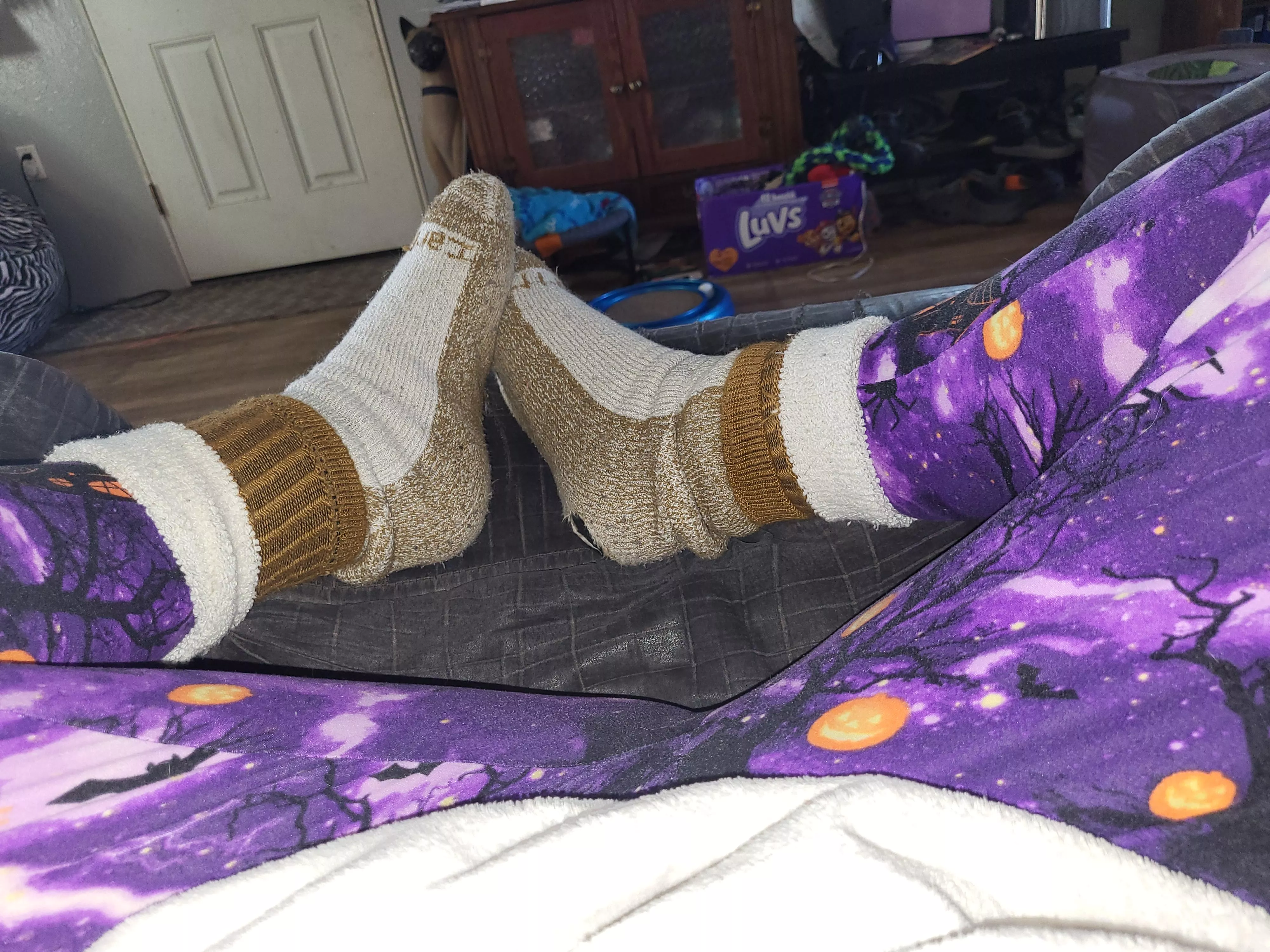 See the holes? posted by xPennywiseQueenx