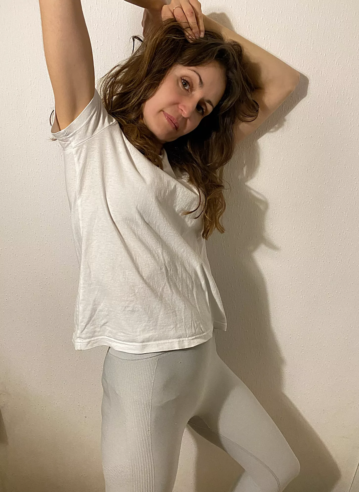 The color looks just great with all the white. posted by Viki_soul