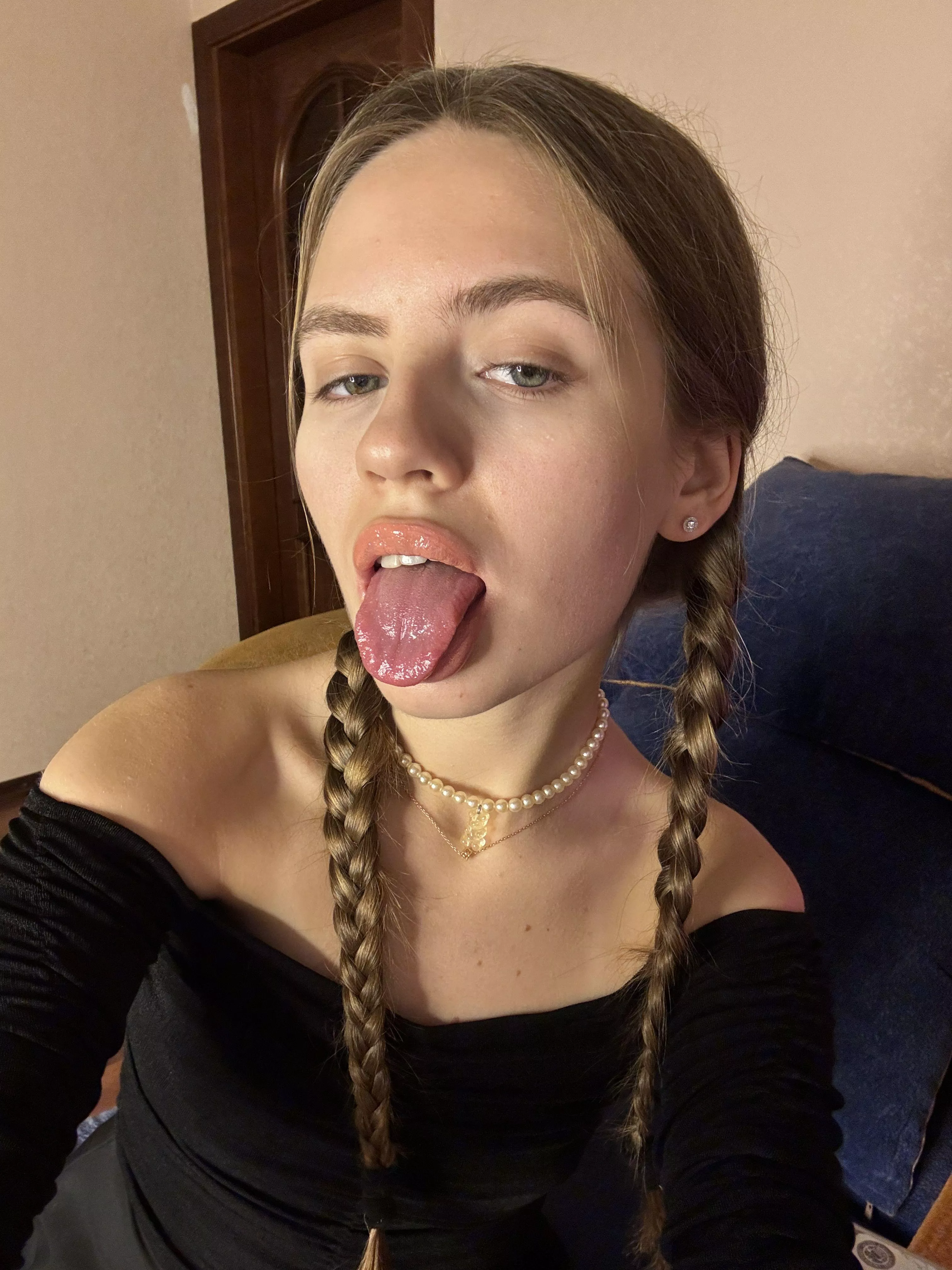 The perfect mix of sass and seduction posted by prxncess_emz