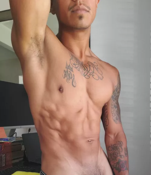 Treat me like your King by shortking_fit