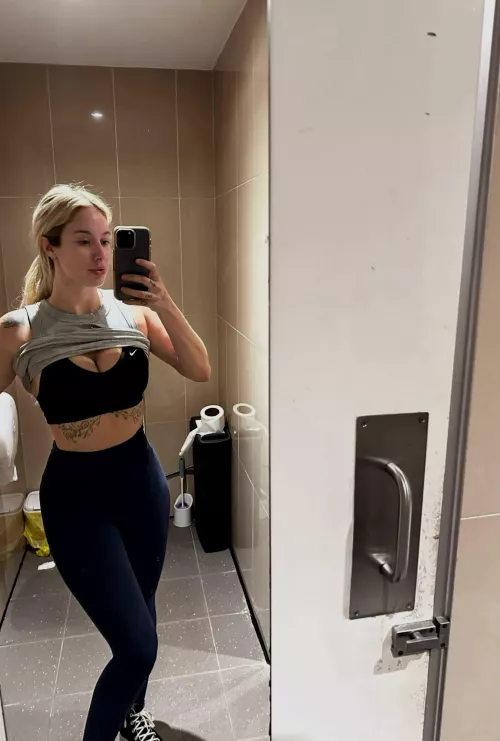 Trying to be sexy, even with all my clothes on by glassesbabyy