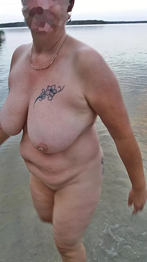 Would you like to go skinny dipping with me and rub cream on me afterwards? by Marion_43J