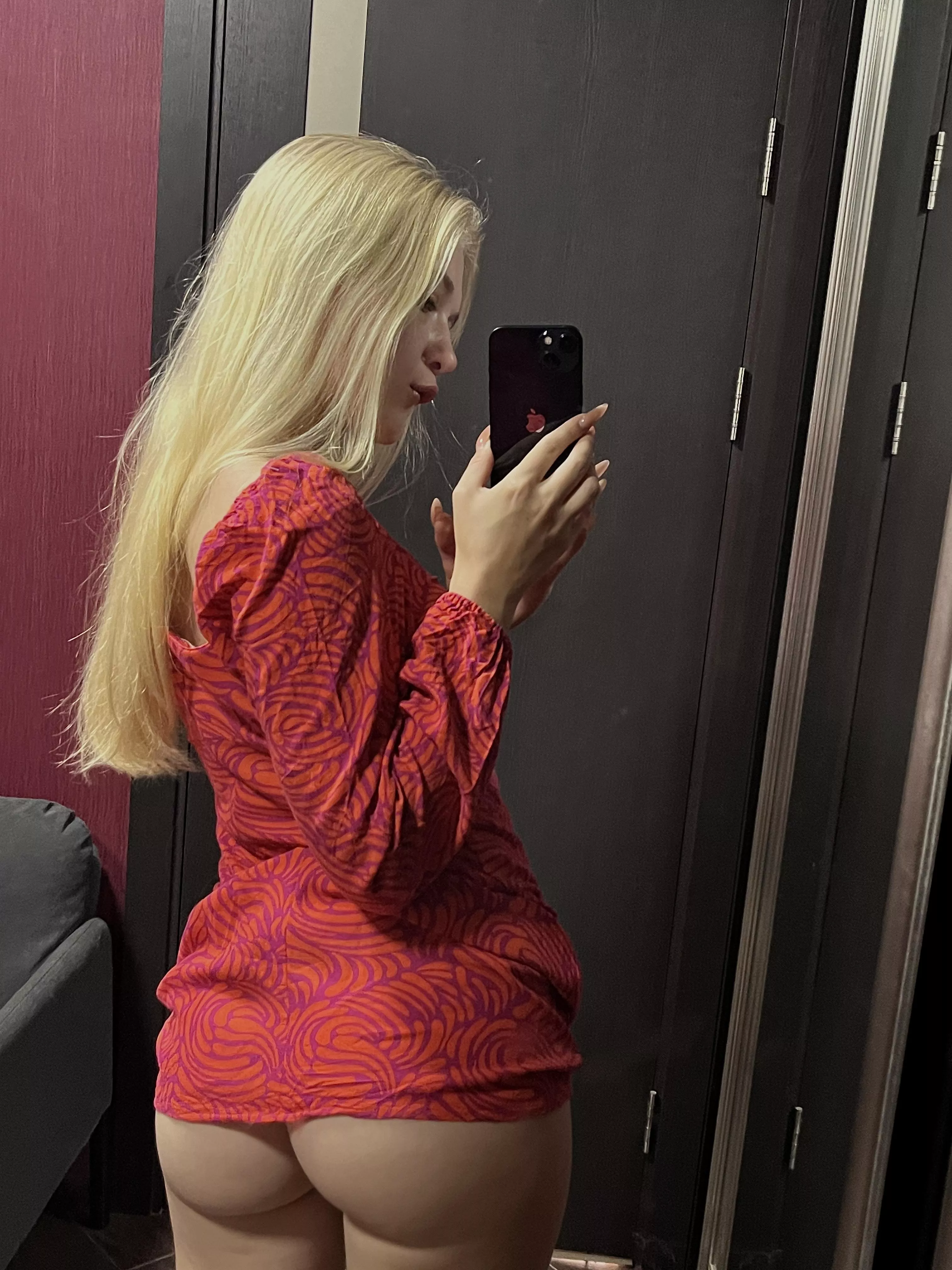 Can someone spank her? posted by beautysister