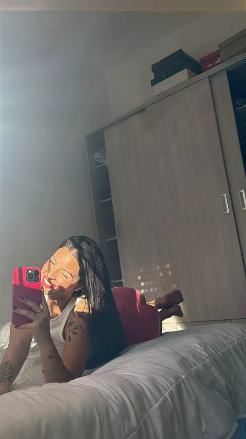 eighteen and still never kissed a guy before… by MrCleansBleach