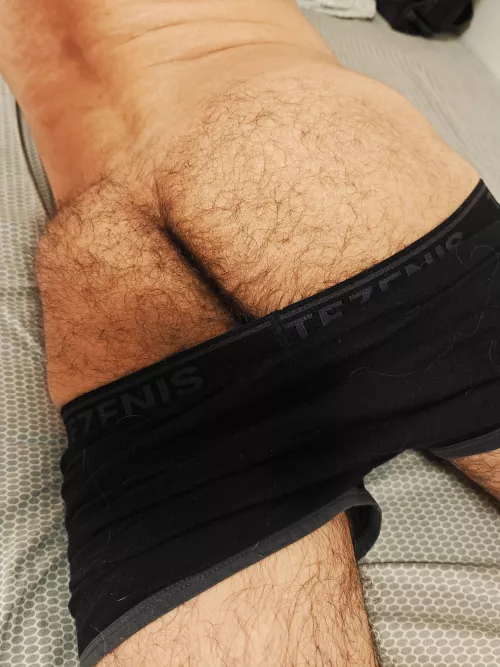 How many likes can this booty reach? 😋 by Furbolt7