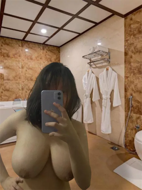 I'm thirsty for a BWC that is 5 inch and above... what is Ur size ? by CapybaraWaifu