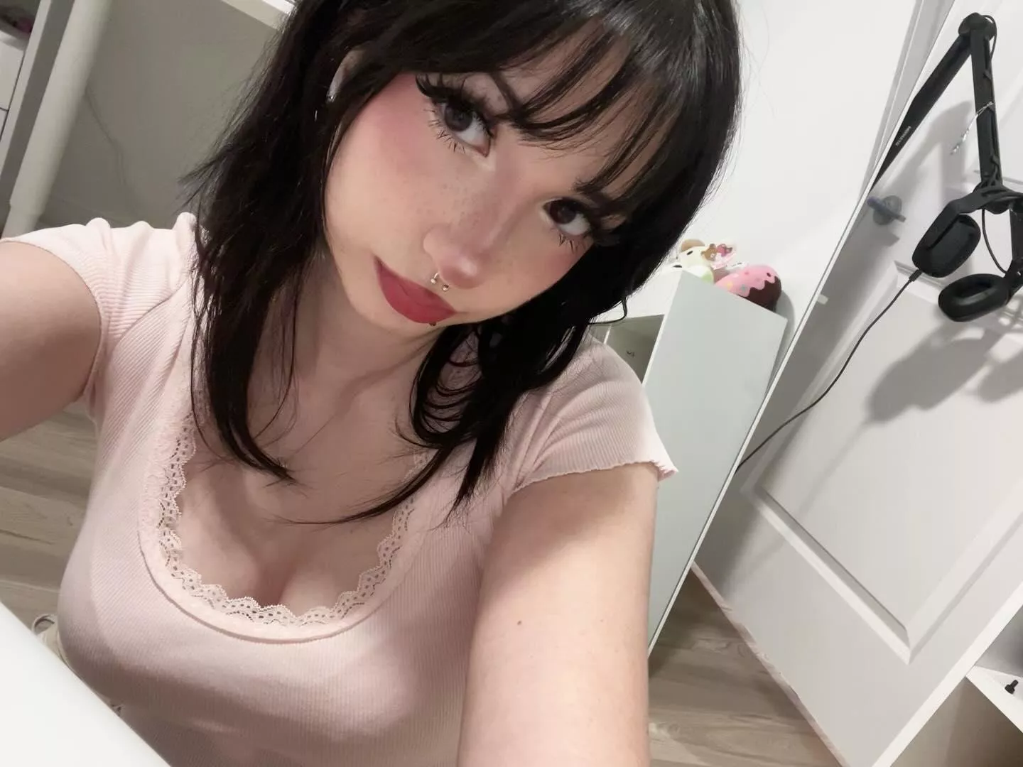 just finally turned 18 lol posted by Baby_Face-Dusk