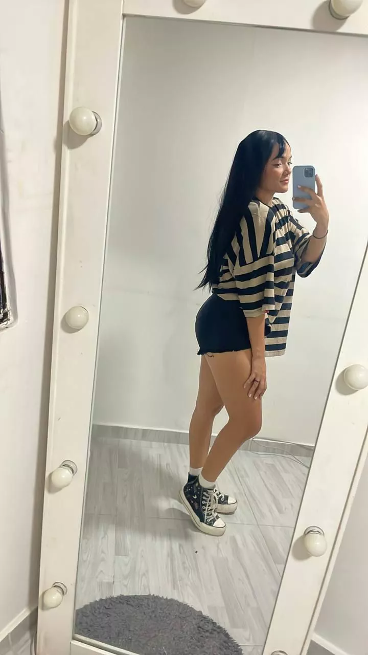 Please yourself with me. posted by PattyRoberts2