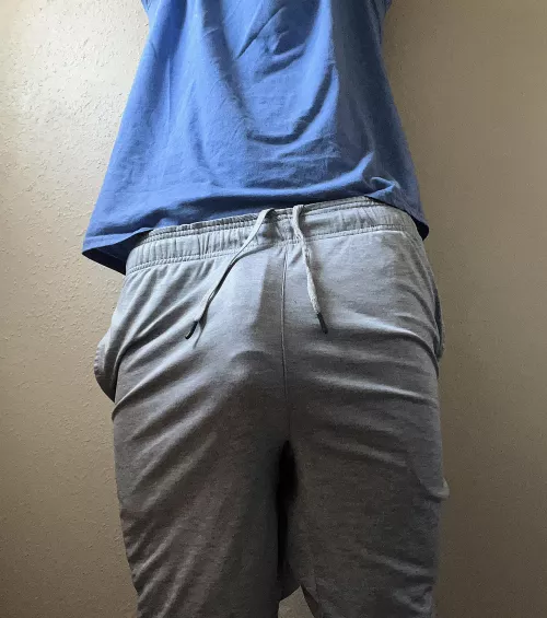 Who would take these sweats off? by Jakzum