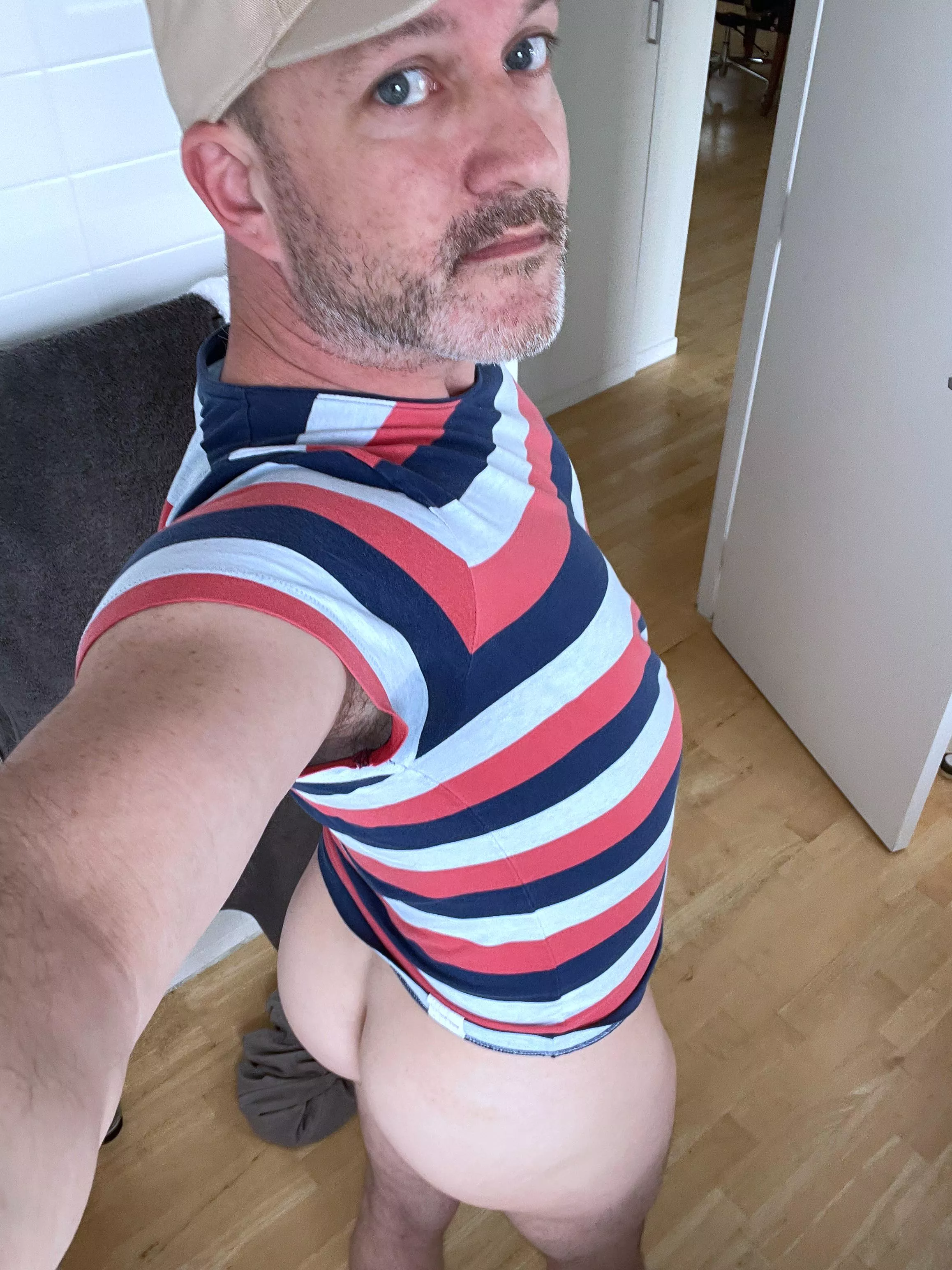 Bathroom bum! posted by Inner-Eagle1346