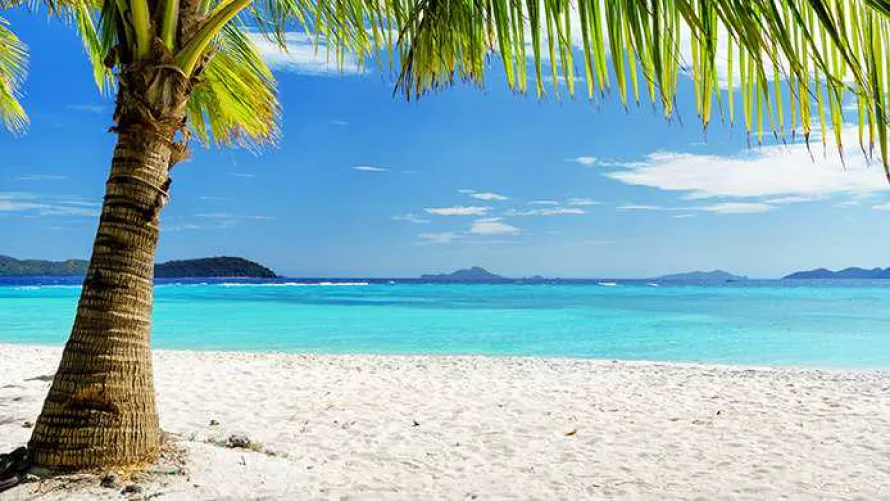 Beach is always my comfort zone  by Anngiiee_