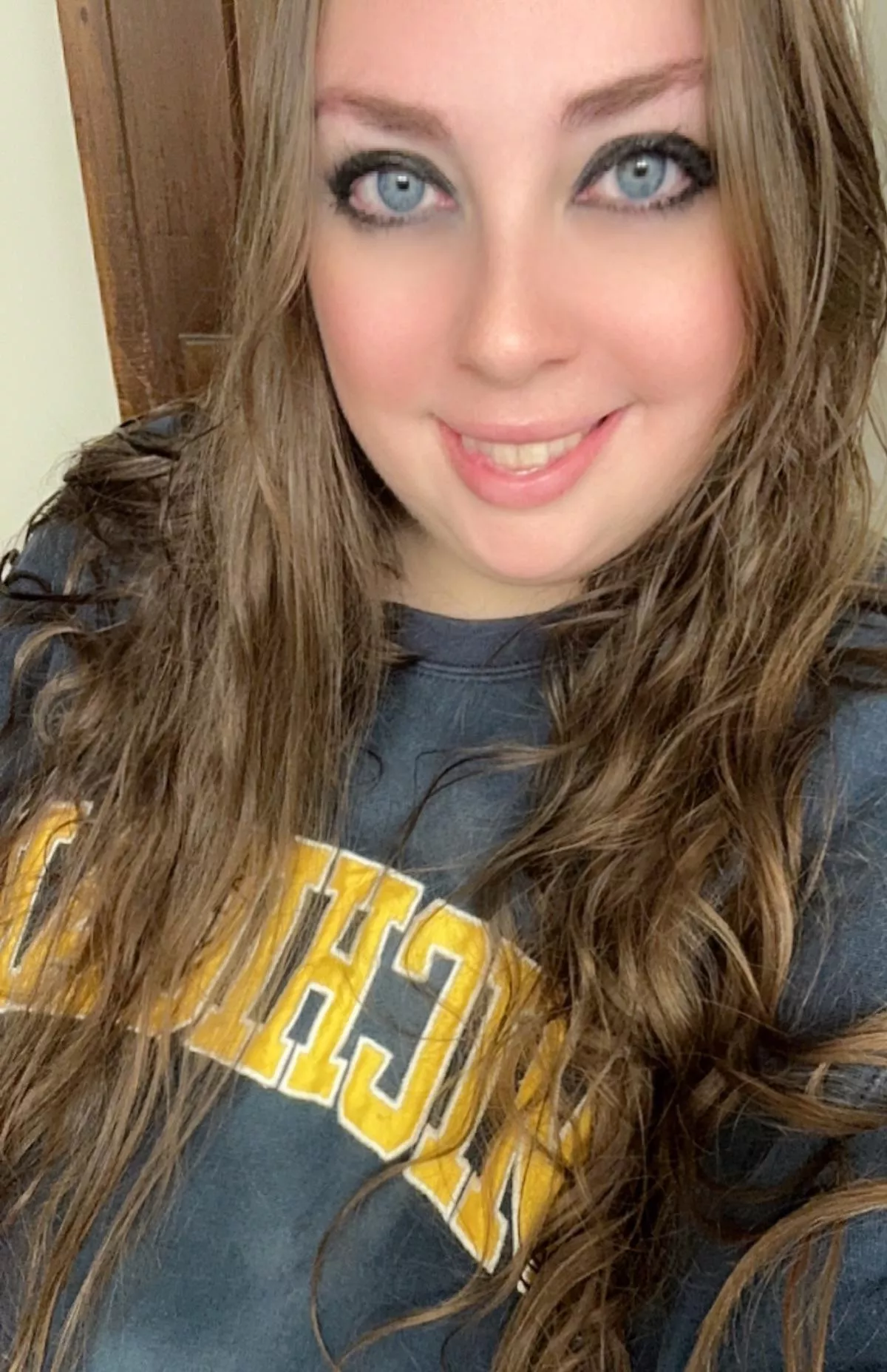 Beyond ready for the weekend☺️ posted by JezebelPhoenix69