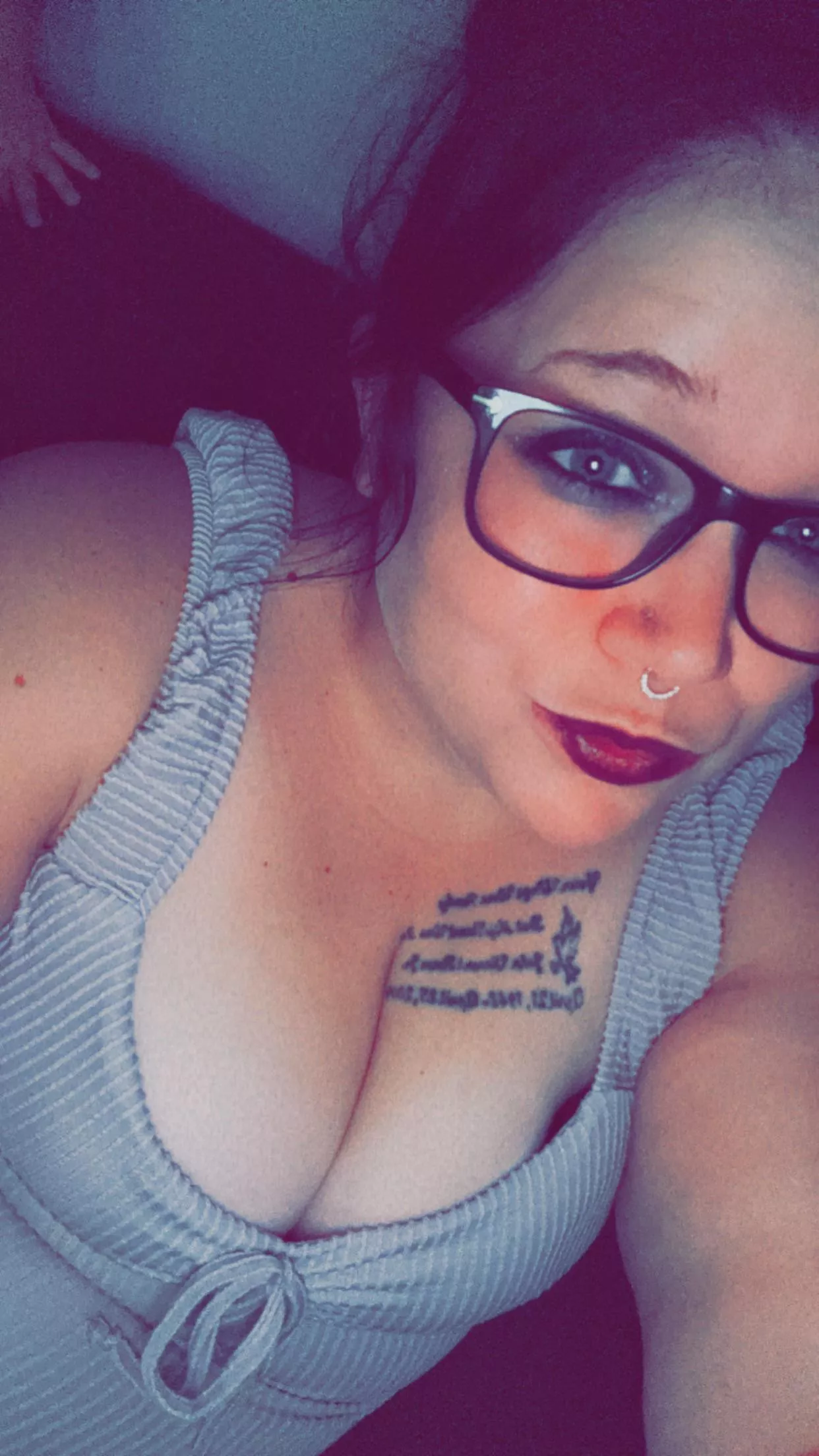 Hello. 👋🏼  posted by yourgirlxoxo