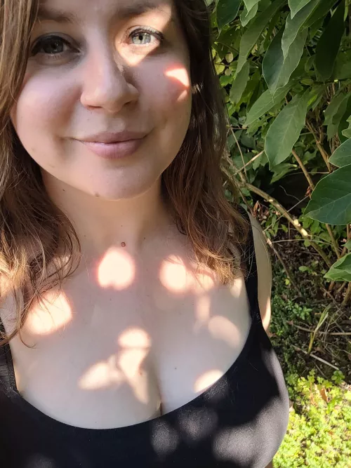 Komorebi (makes my face look a bit scary lol) by Niamh-Emerald