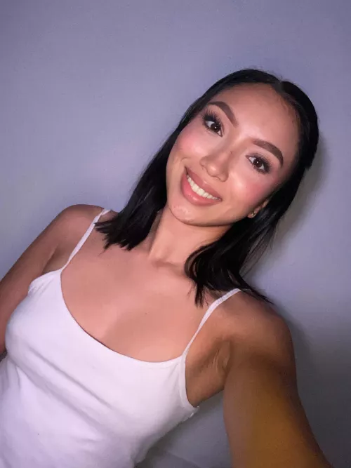 Relaxing night at home  by xoLuciaaxo