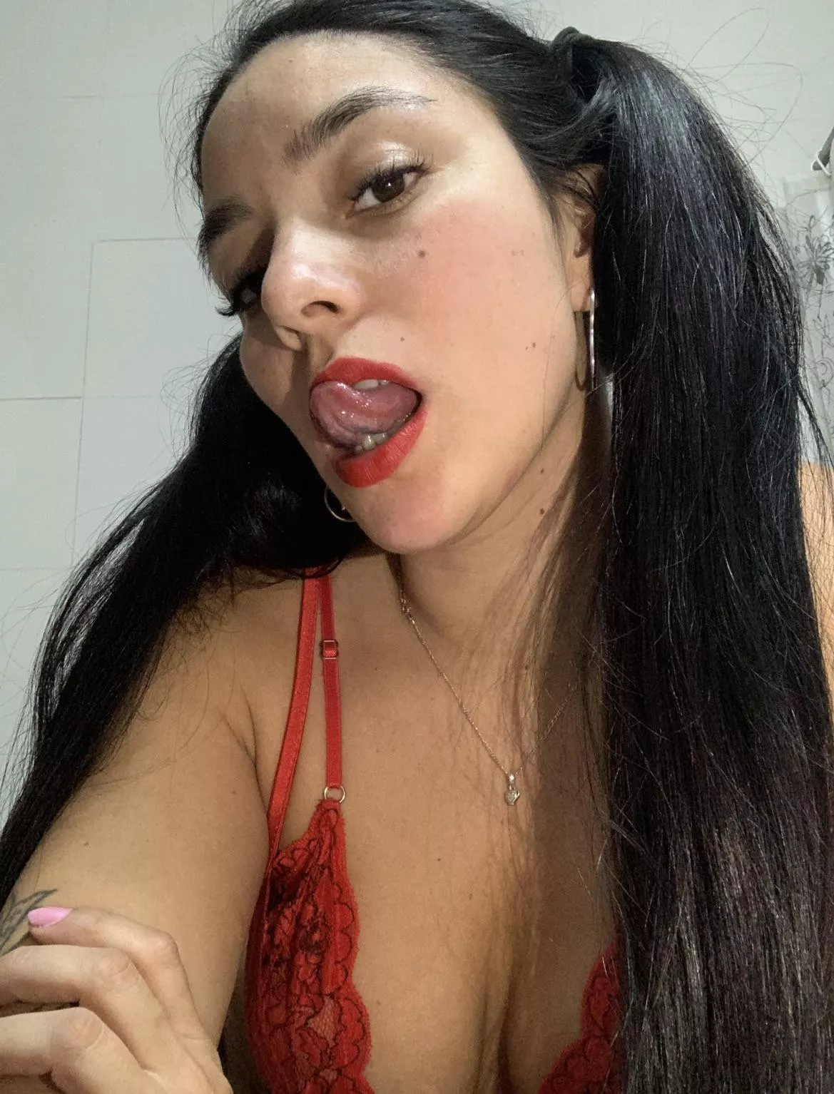 Rufina (@rufinav2512) [Onlyfans] 🫦 posted by rufinav2512