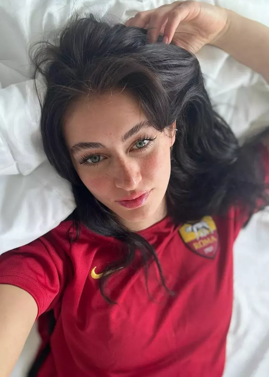 Still classy even in bed posted by hazelavenderrr