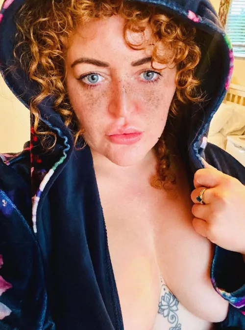 Where did u look first, and 2nd? [IRTR] by TheScarlettSays