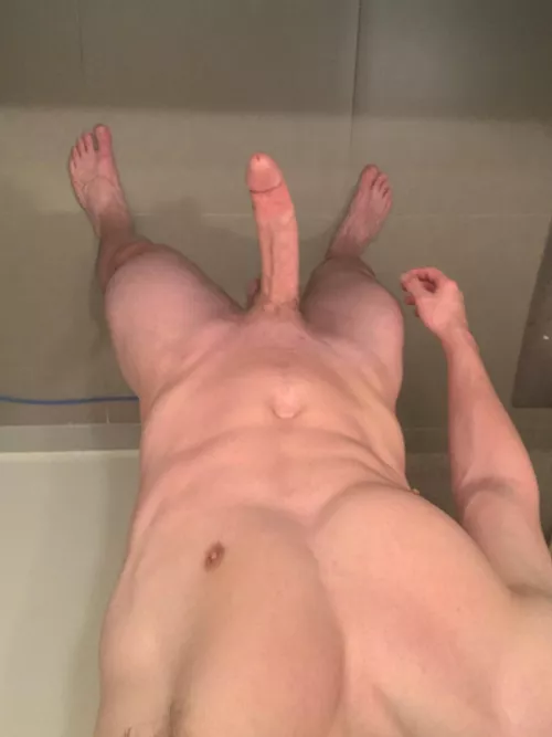 bro I'm curious by leo_camileo