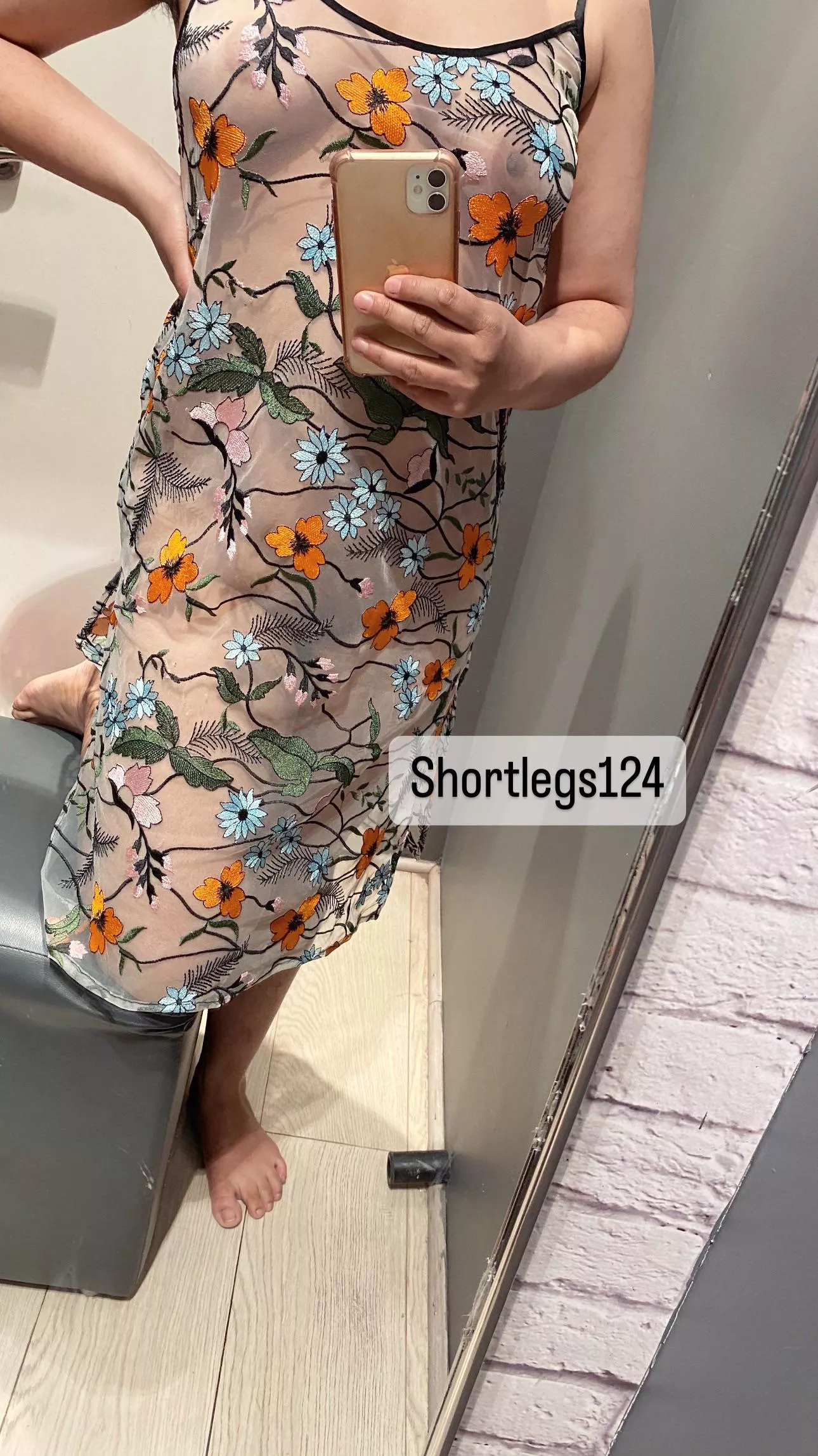 Changing rooms always do something to my naughty mind posted by shortlegs124