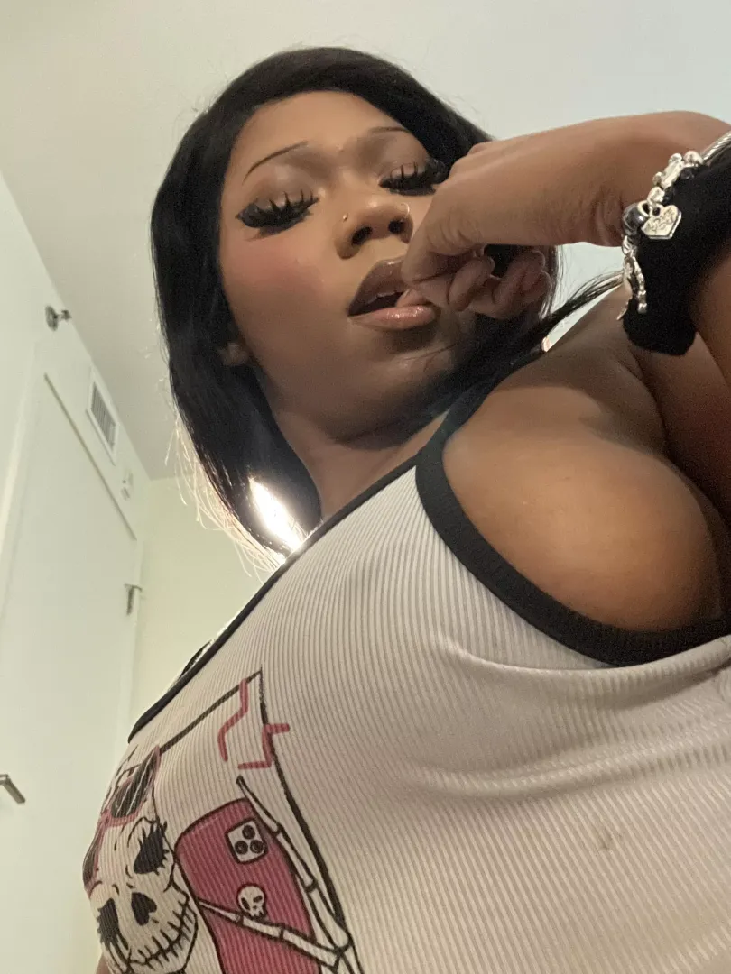 this black woman's presence is a blessing to yall posted by Fairy2Flossy