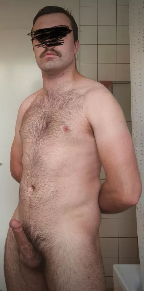 who wants to get pinned against the wall by me? by __baco__