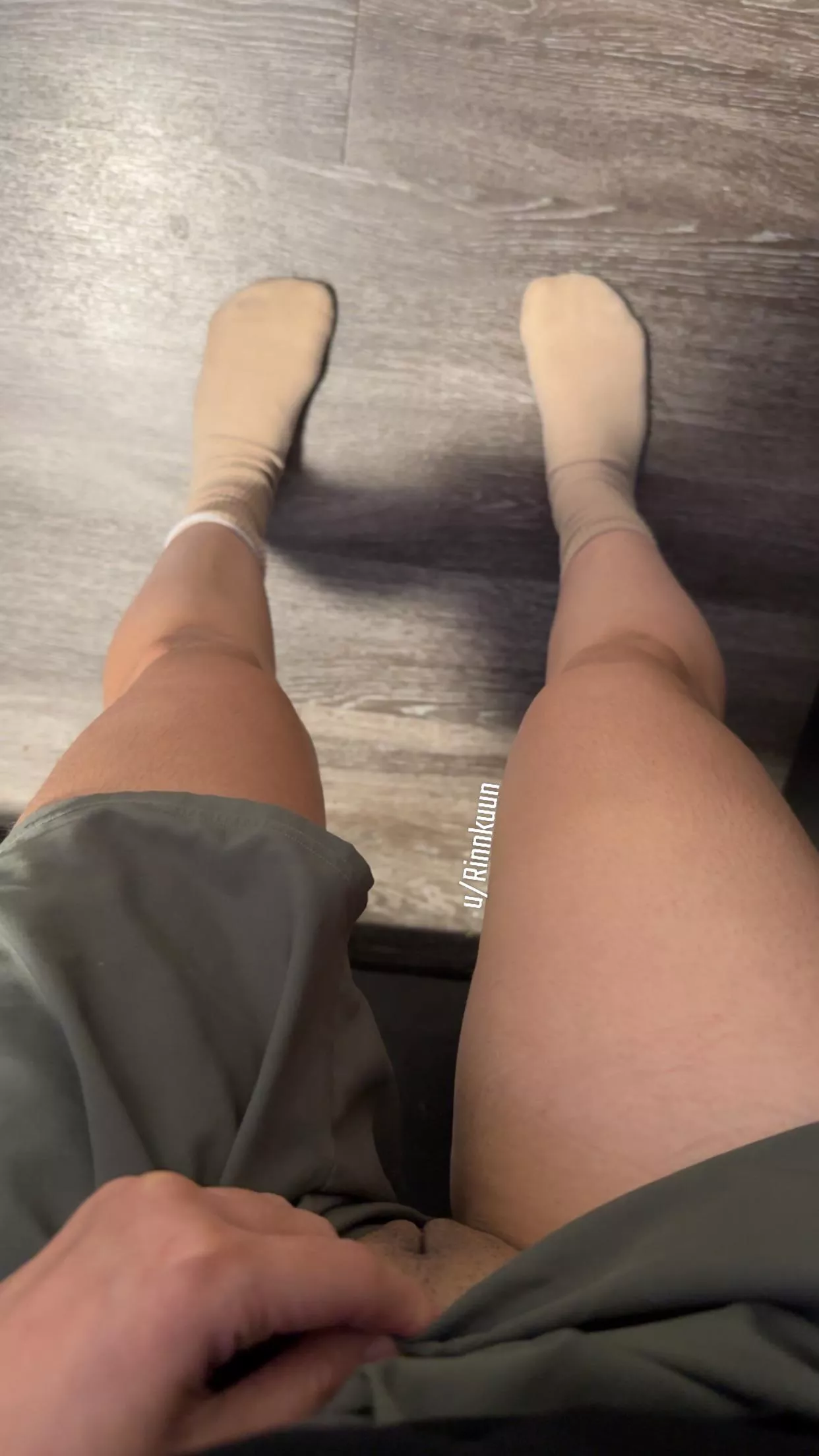 Would you rather be suffocated by my thighs or my pussy?🤭 posted by Rinnkuun