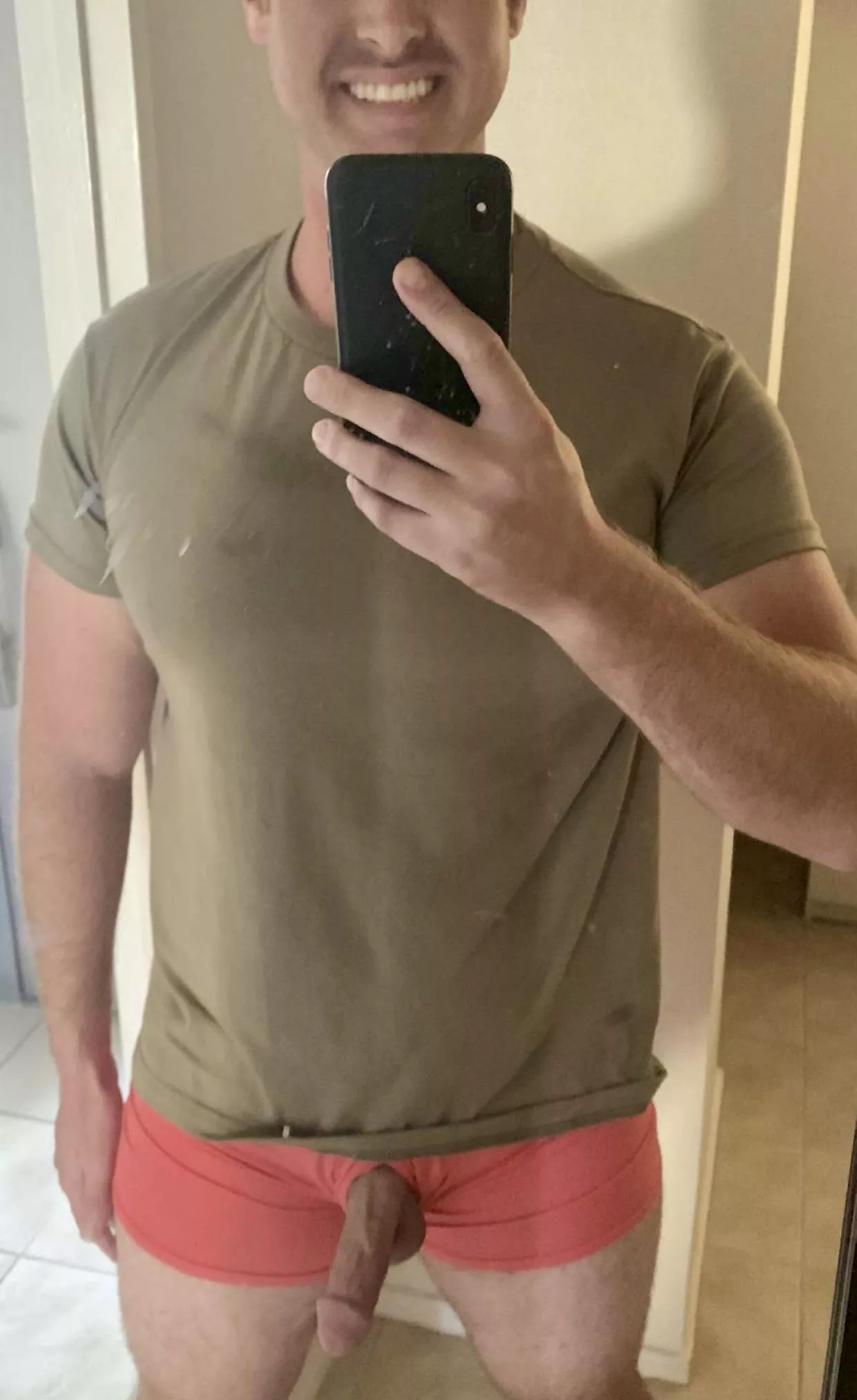 (36) Do young women or older women prefer my average cock? posted by slashbanter