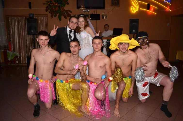 An Hawaiian wedding by Primal_Mantis