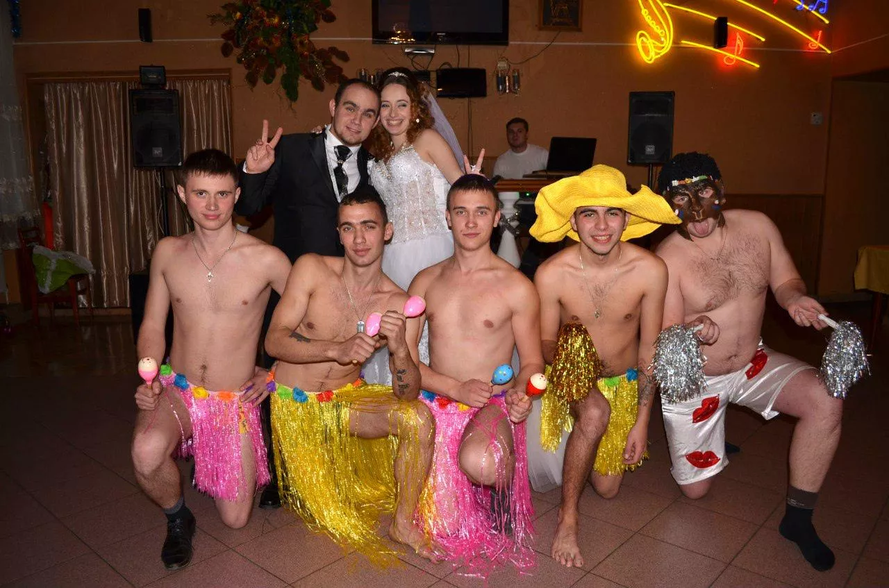 An Hawaiian wedding posted by Primal_Mantis