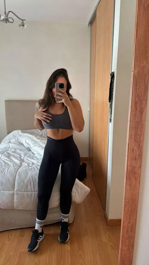 croptop monday mood by Busty_Misty