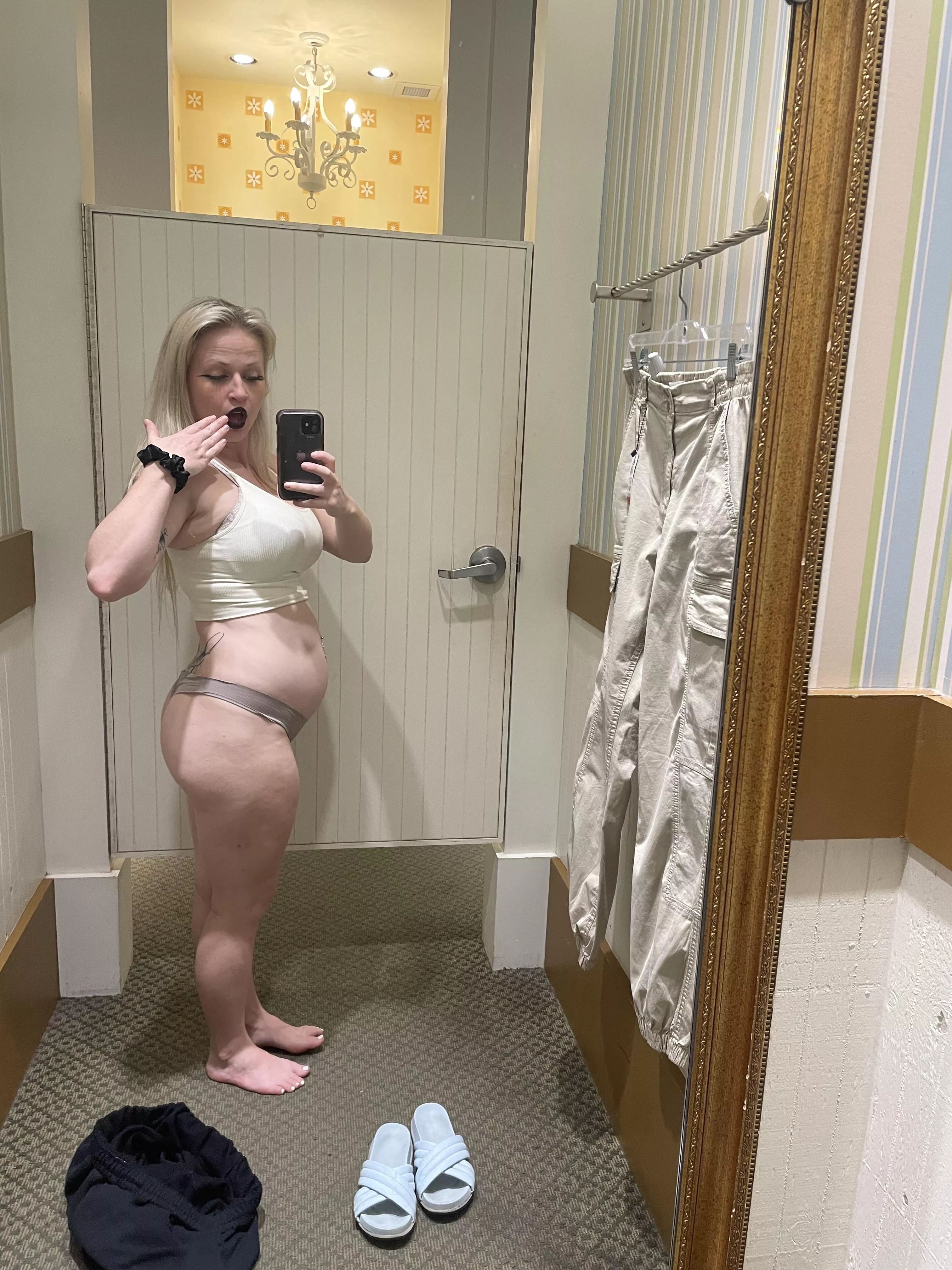 do u like my pregnant body?  posted by snownymph666