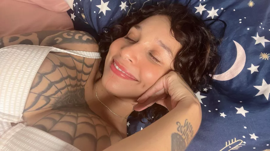 end the week with a lot of happiness by External_Teach_302