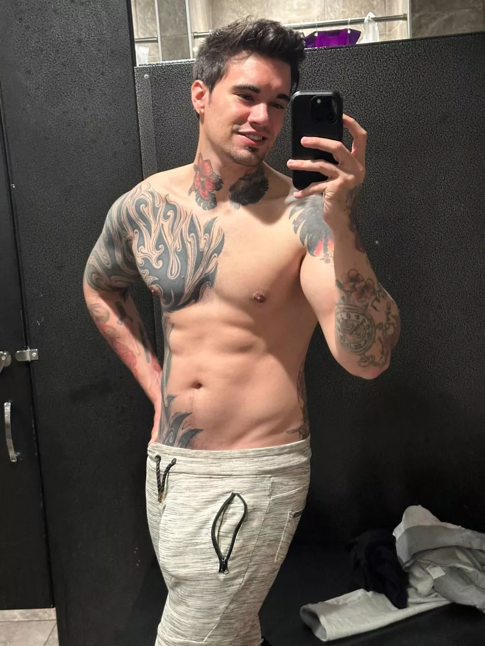 Fresh from a workout, snap ready posted by Dom_dangelo